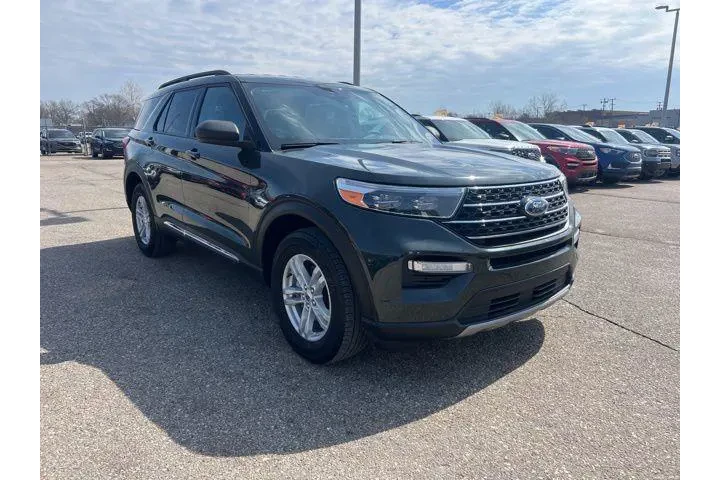 $32651 : Ford Explorer 2024 AWD XLT 4 image 3