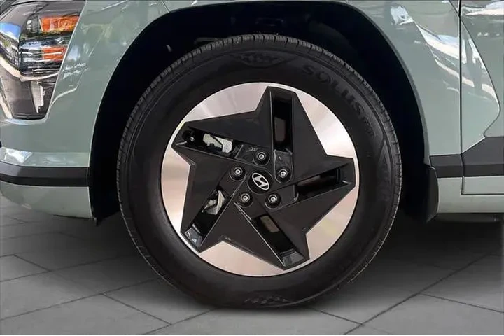 $24987 : Hyundai KONA Electric 2024 S image 10