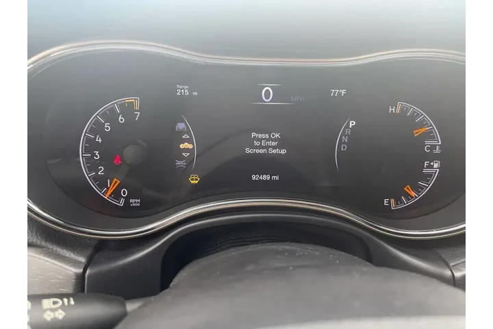 2017 Grand Cherokee Laredo image 10