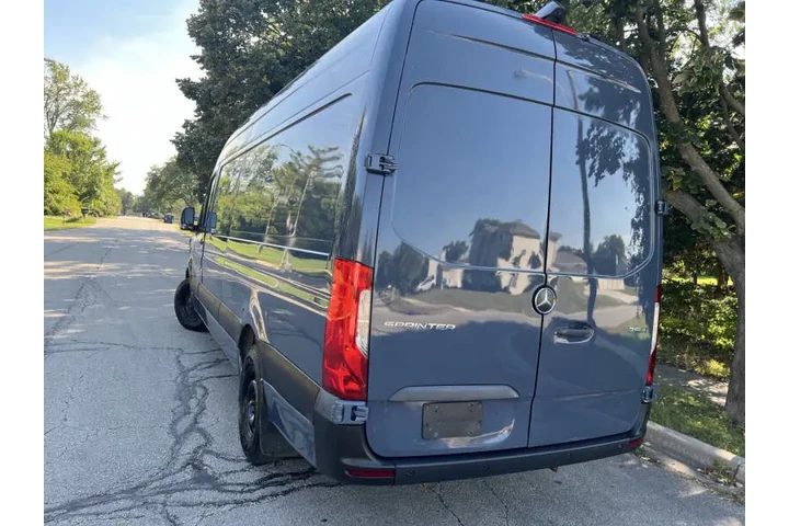 $28995 : 2019 Mercedes-Benz Sprinter 2 image 5