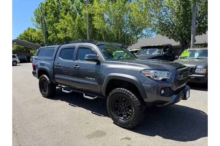 $34995 : 2017 Tacoma TRD Off-Road image 3