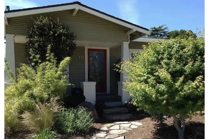 $1950 : Upgraded craftsman home for re image 2