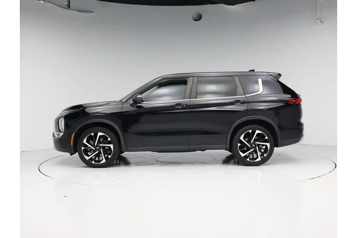 $23998 : Mitsubishi Outlander 2022 AW image 3