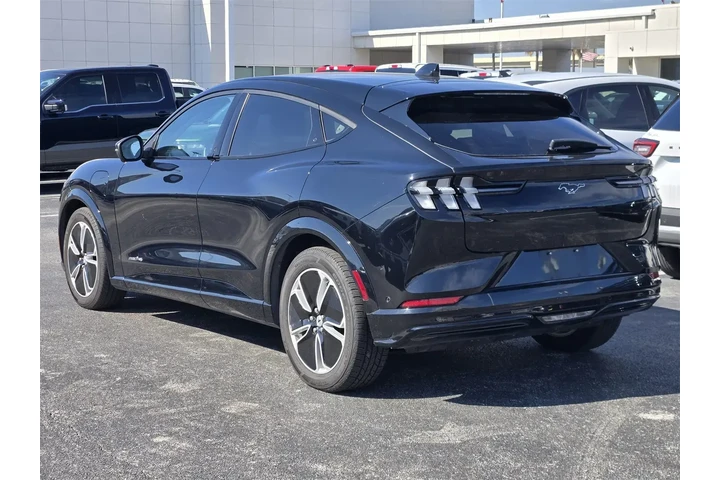 $29893 : Ford Mustang Mach-E 2023 AWD image 5