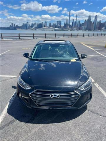 $9995 : 2017 HYUNDAI ELANTRA image 7