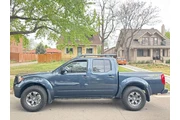 $26995 : 2021 Frontier Crew Cab PRO-4X thumbnail