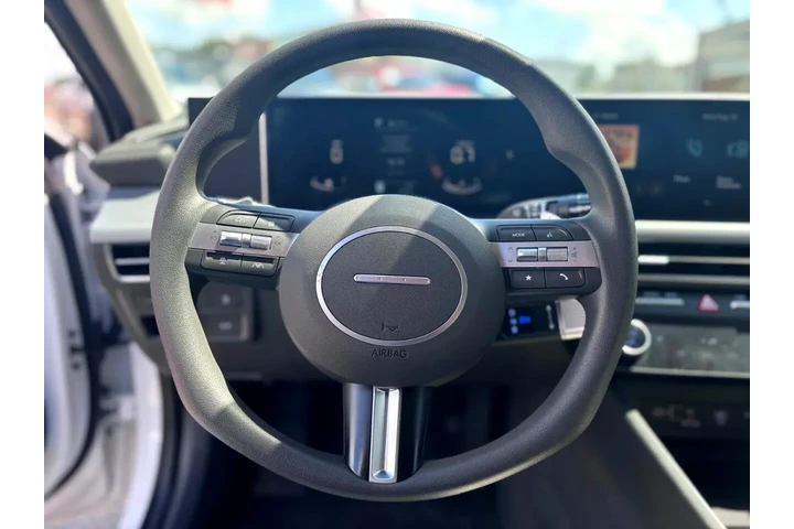 2025 Sonata SEL image 10
