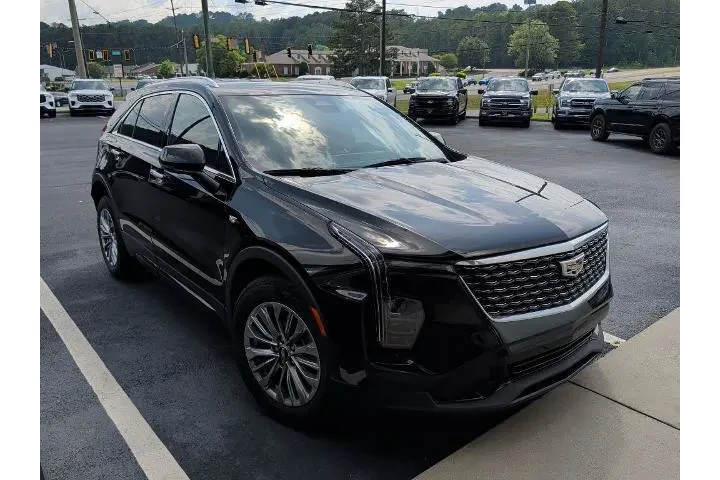 $26484 : Cadillac XT4 2024 Premium Lu image 2