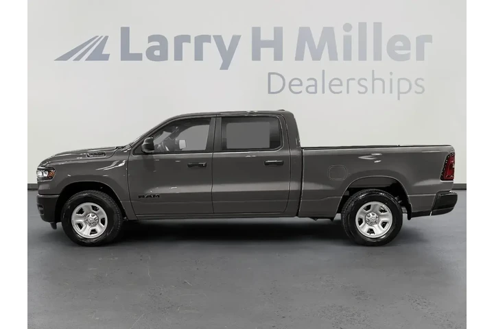 $37782 : Ram 1500 2025 4x2 Tradesman image 2