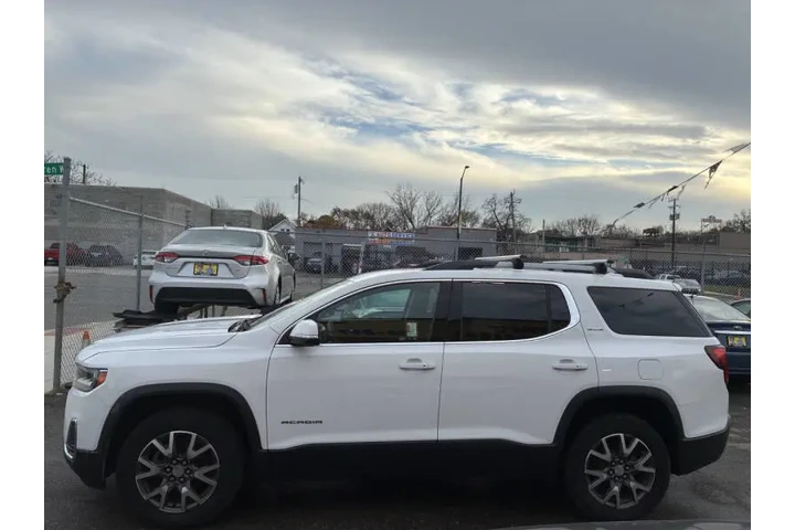 $15995 : 2020 GMC Acadia SLE image 5