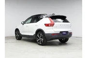 $25998 : Volvo XC40 2021 AWD T5 R-Des thumbnail