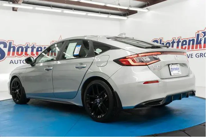 $29950 : Honda Civic 2025 Sport 4dr H image 6