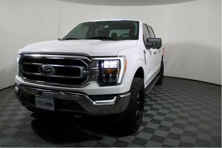 $30500 : Ford F-150 2021 4x4 XLT 4dr image 4