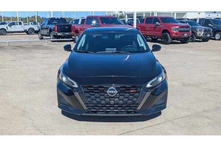 $19995 : Nissan Altima 2023 2.5 SR 4d image 8