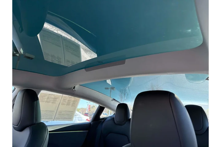 $32980 : Tesla Model 3 2024 4dr Sedan image 10