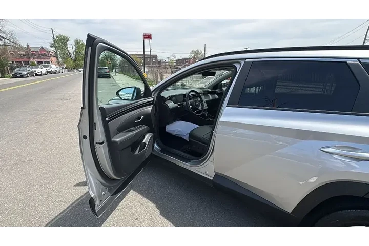 $23484 : Hyundai TUCSON 2023 AWD SEL image 10