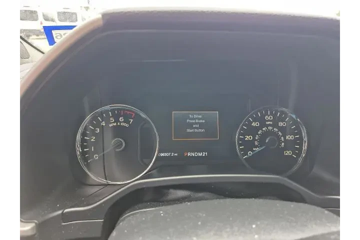 $21591 : Ford F-150 2015 4x2 XL 4dr S image 6