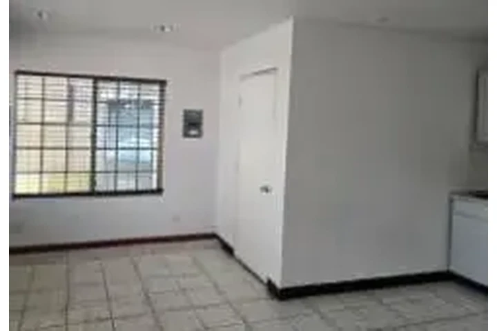 $1500 : POMONA RENTO ESTUDIO image 5