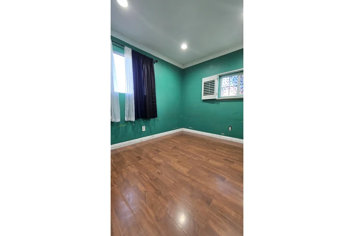 $750 : Rento cuarto en Long beach image 8