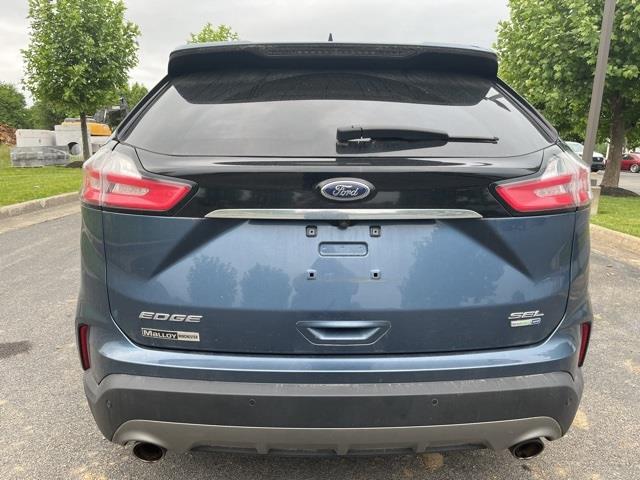 $17459 : PRE-OWNED 2019 FORD EDGE SEL image 2