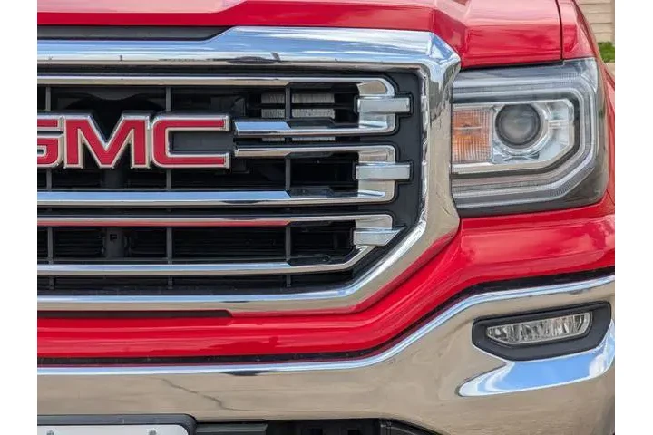 $31436 : GMC Sierra 1500 2018 4x4 SLT image 9