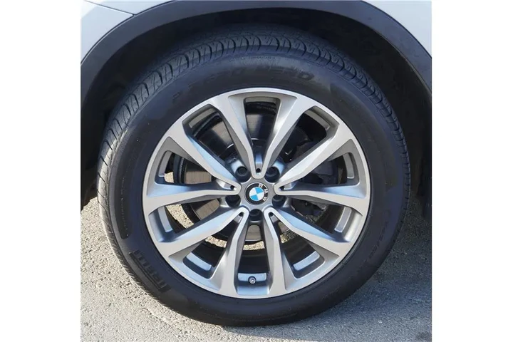 $16250 : 2019 X3 sDrive30i image 10