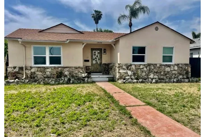 $1850 : casa recientemente renovada image 1