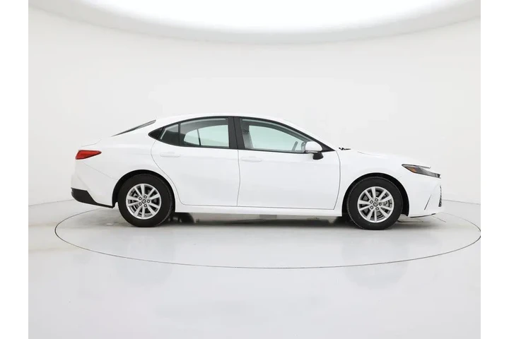 $27998 : Toyota Camry 2025 LE 4dr Sed image 7