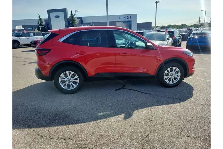 $23027 : Ford Escape 2024 AWD Active image 10