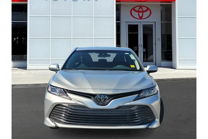 $16988 : Toyota Camry 2018 SE 4dr Sed image 2