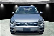 $19985 : Pre-Owned 2021 Tiguan 2.0T SE thumbnail