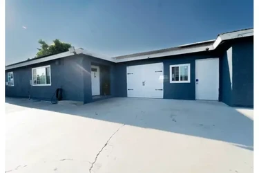 Duplex, Viva en Una Rente Otra en Los Angeles