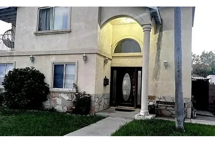 $2050 : For more properties like this image 1
