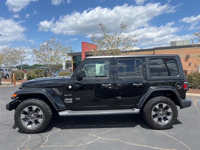 $29590 : PRE-OWNED 2018 JEEP WRANGLER image 4