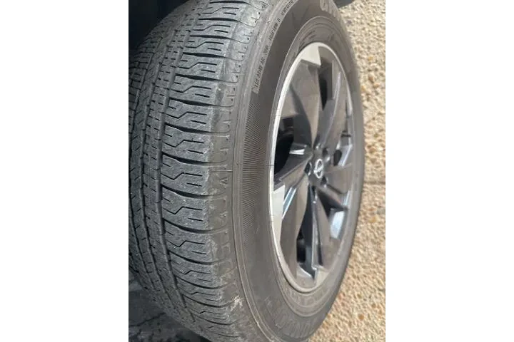 $24595 : Nissan Rogue 2024 SV 4dr Cro image 2