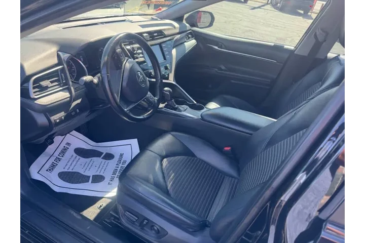$23599 : 2019 Camry SE image 10