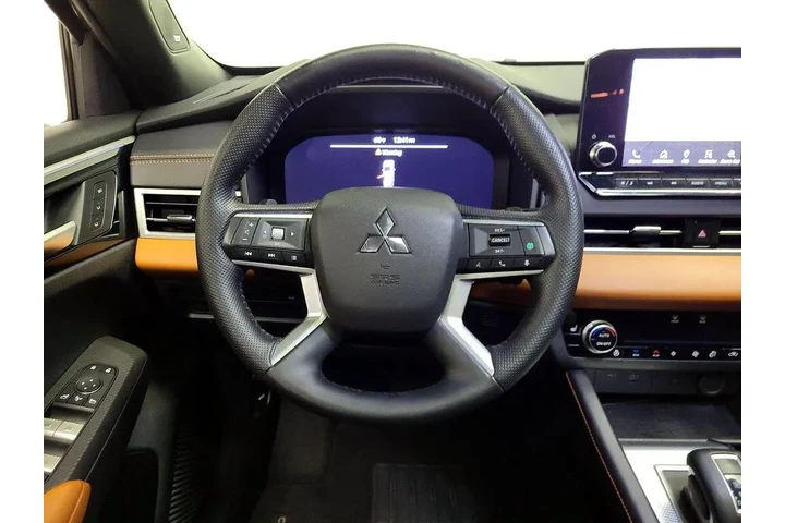 $25998 : Mitsubishi Outlander 2022 SE image 10