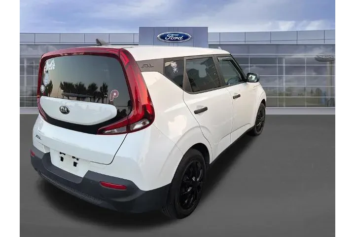 $15307 : Kia Soul 2021 LX 4dr Crossov image 6