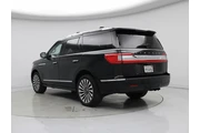 $36998 : Lincoln Navigator 2019 4x4 R thumbnail