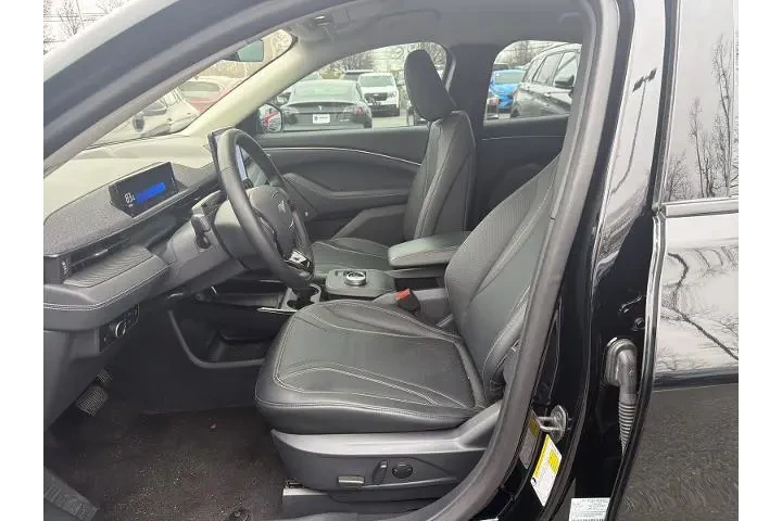 $27000 : Ford Mustang Mach-E 2024 Pre image 9