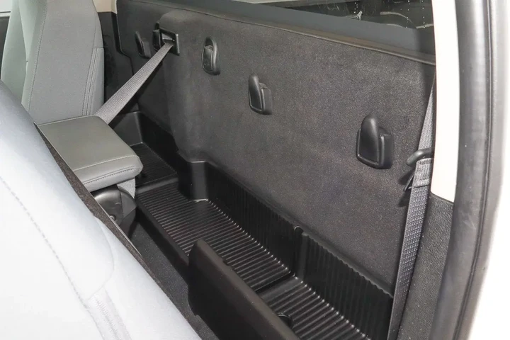 $26988 : 2020 1500 Classic SLT 4x4 Reg image 8