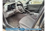 $19715 : Hyundai ELANTRA 2024 SEL 4dr thumbnail