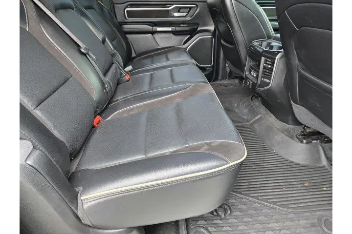 $36991 : Ram 1500 2021 4x4 Laramie 4d image 4