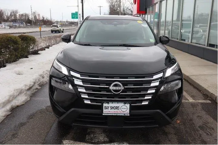 $23549 : Nissan Rogue 2025 AWD SV 4dr image 4