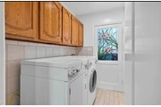 $2500 : 3 Bed 2Bath in Vermont Ave, LA thumbnail