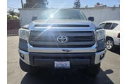 $32629 : Toyota Tundra 2014 4x4 SR5 4 thumbnail