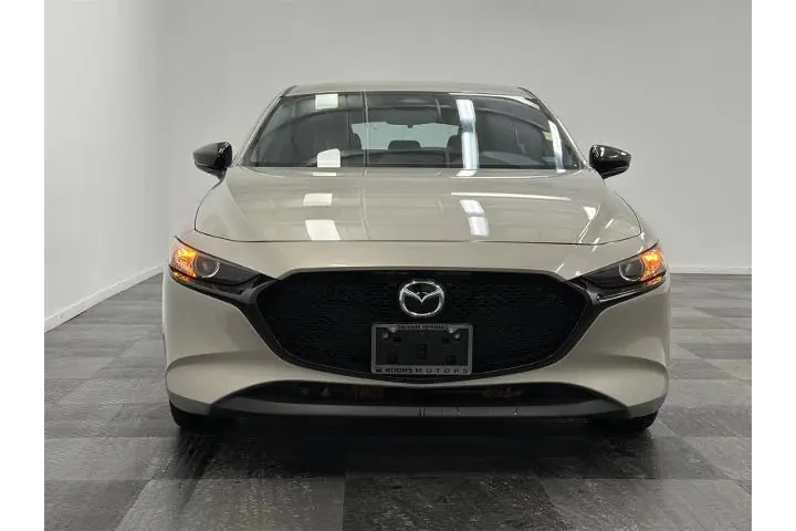 $26000 : Mazda Mazda3 Hatchback 2025 image 3