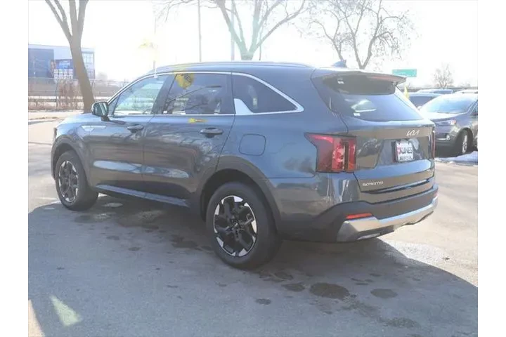 $25877 : Kia Sorento 2024 AWD S 4dr S image 6