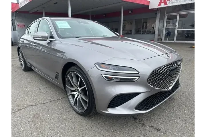 $26999 : Genesis G70 2023 2.0T 4dr Se image 3
