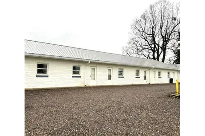 $325 : Rental property with 0 bedro image 3